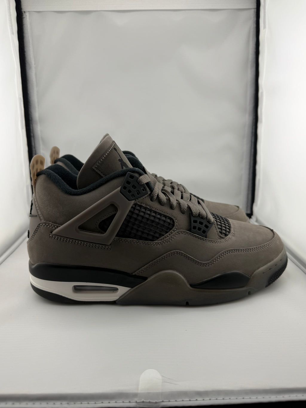 Air Jordan 4 Retro Cave Stone’s