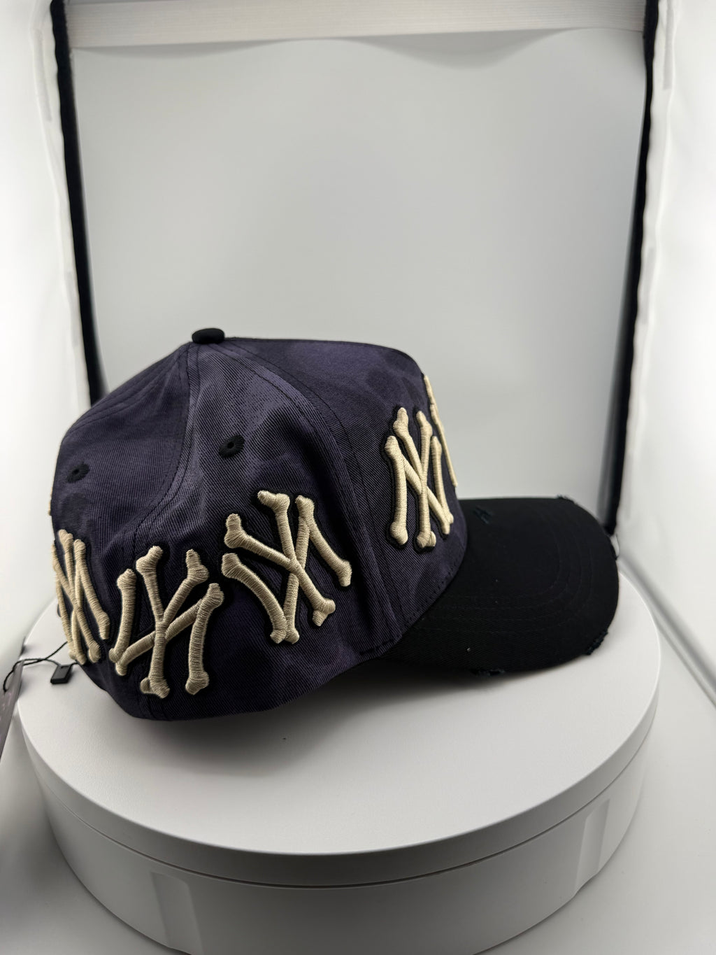 Dandy Hats Halloween NY SKELLY Number 690 Out Of 2000 Full-Set