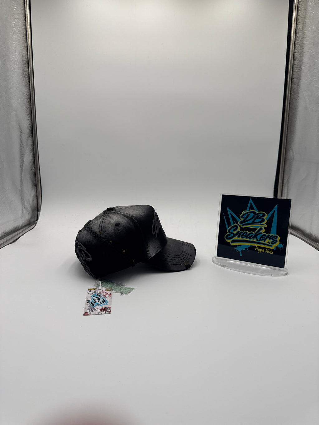 31 Hats fade-to-black (take Notes Drop)