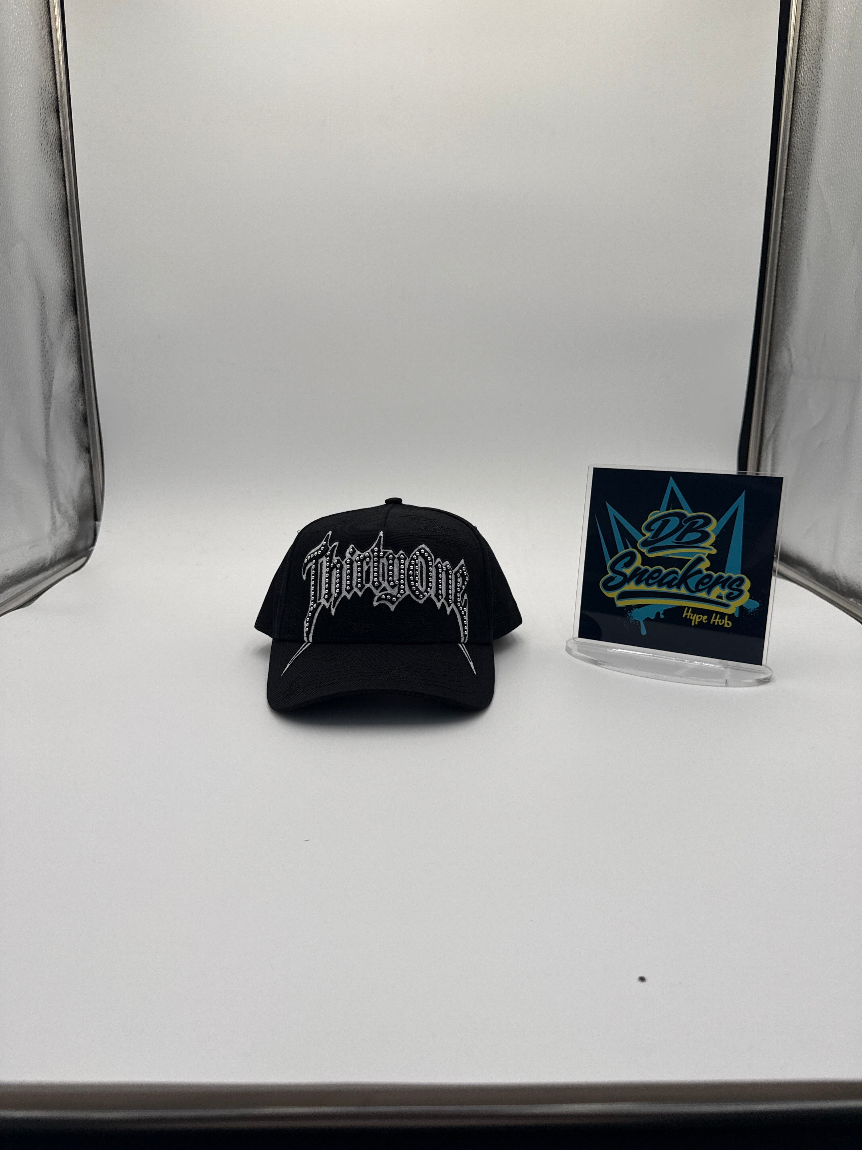 31 Hats “31 Vamp”