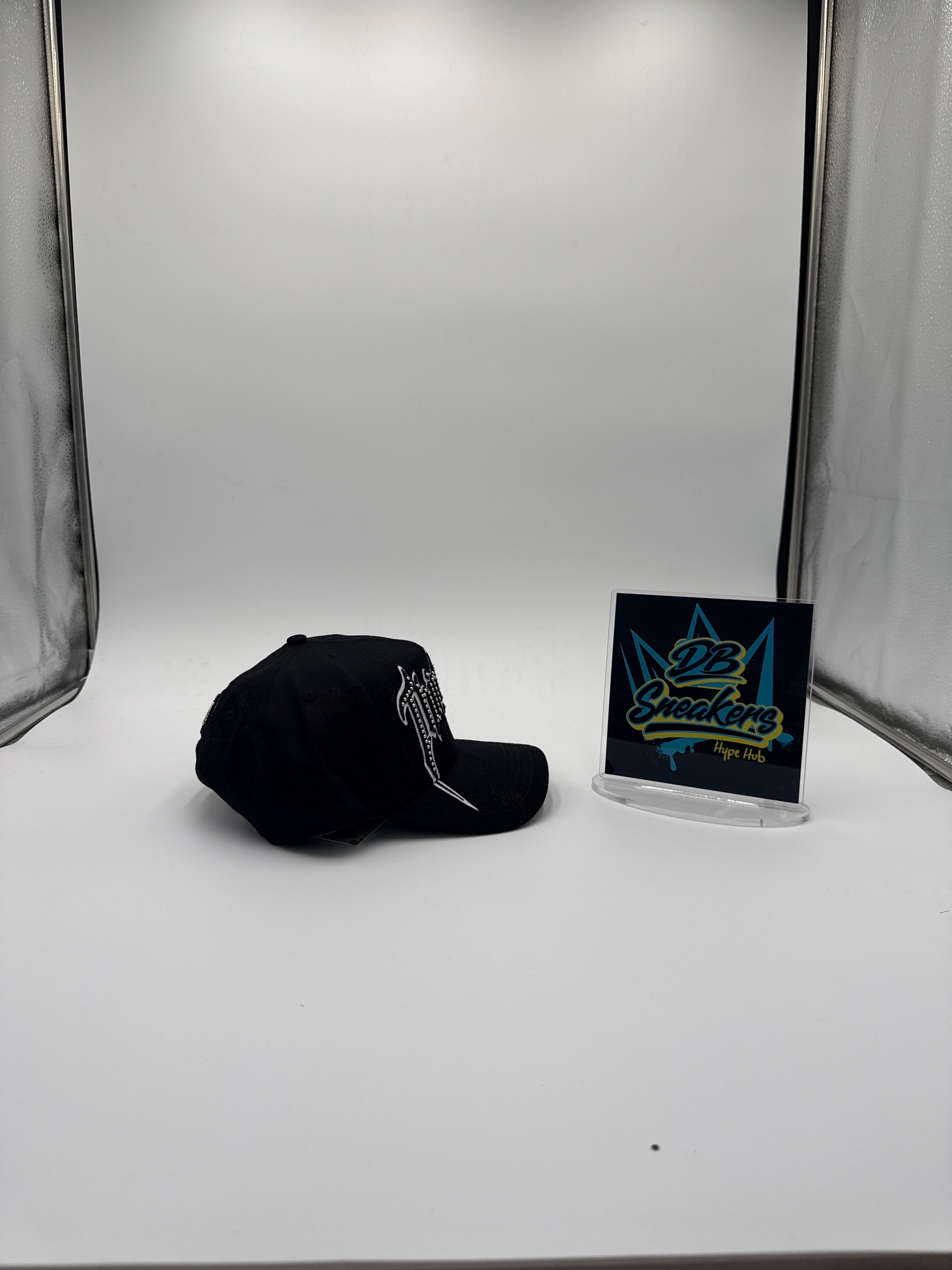 31 Hats “31 Vamp”