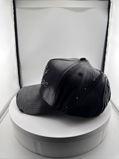 31 Hats fade-to-black (take Notes Drop)