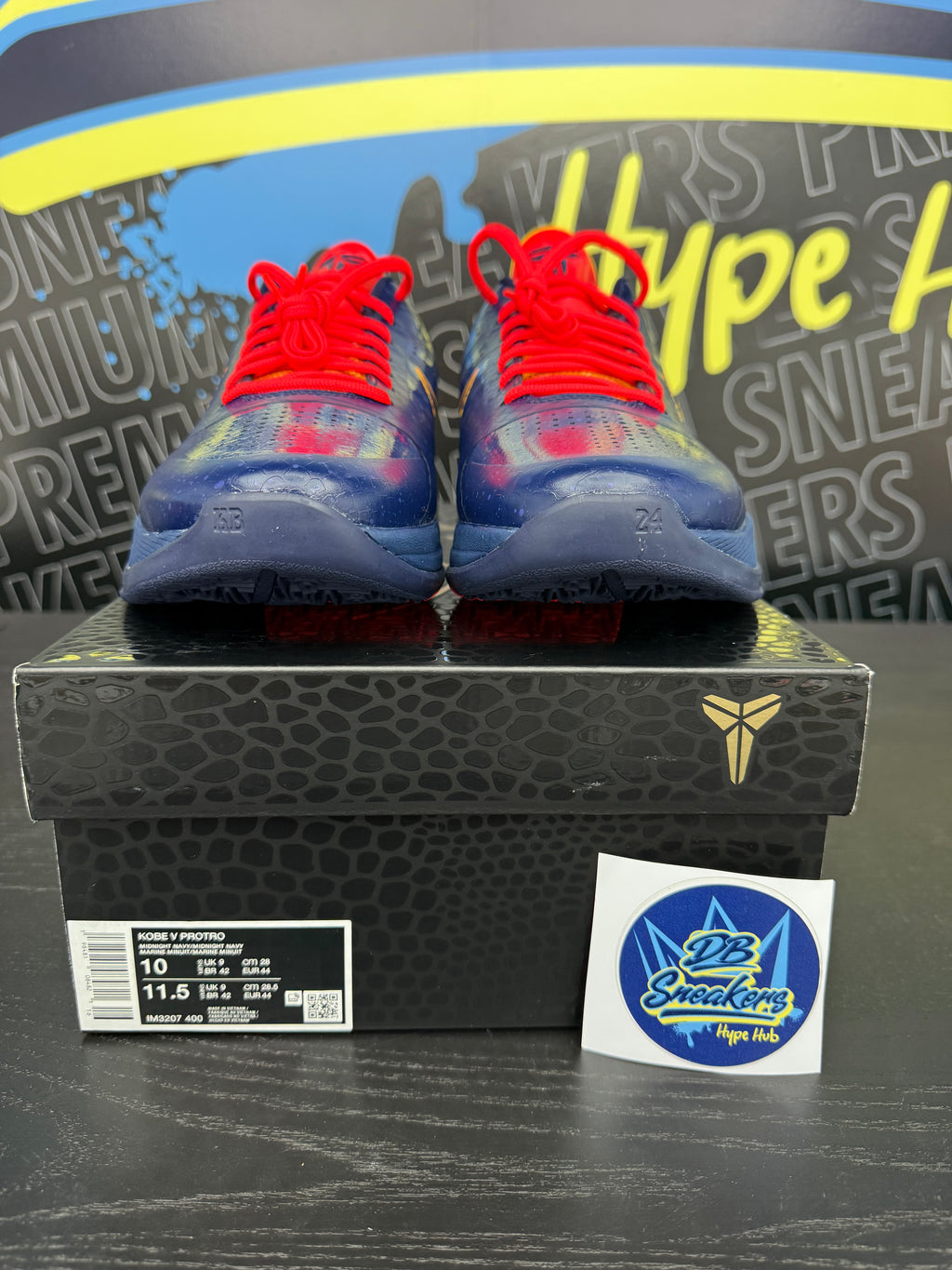 Kobe 5 Catlin Clarks Sz 10 and 11.5