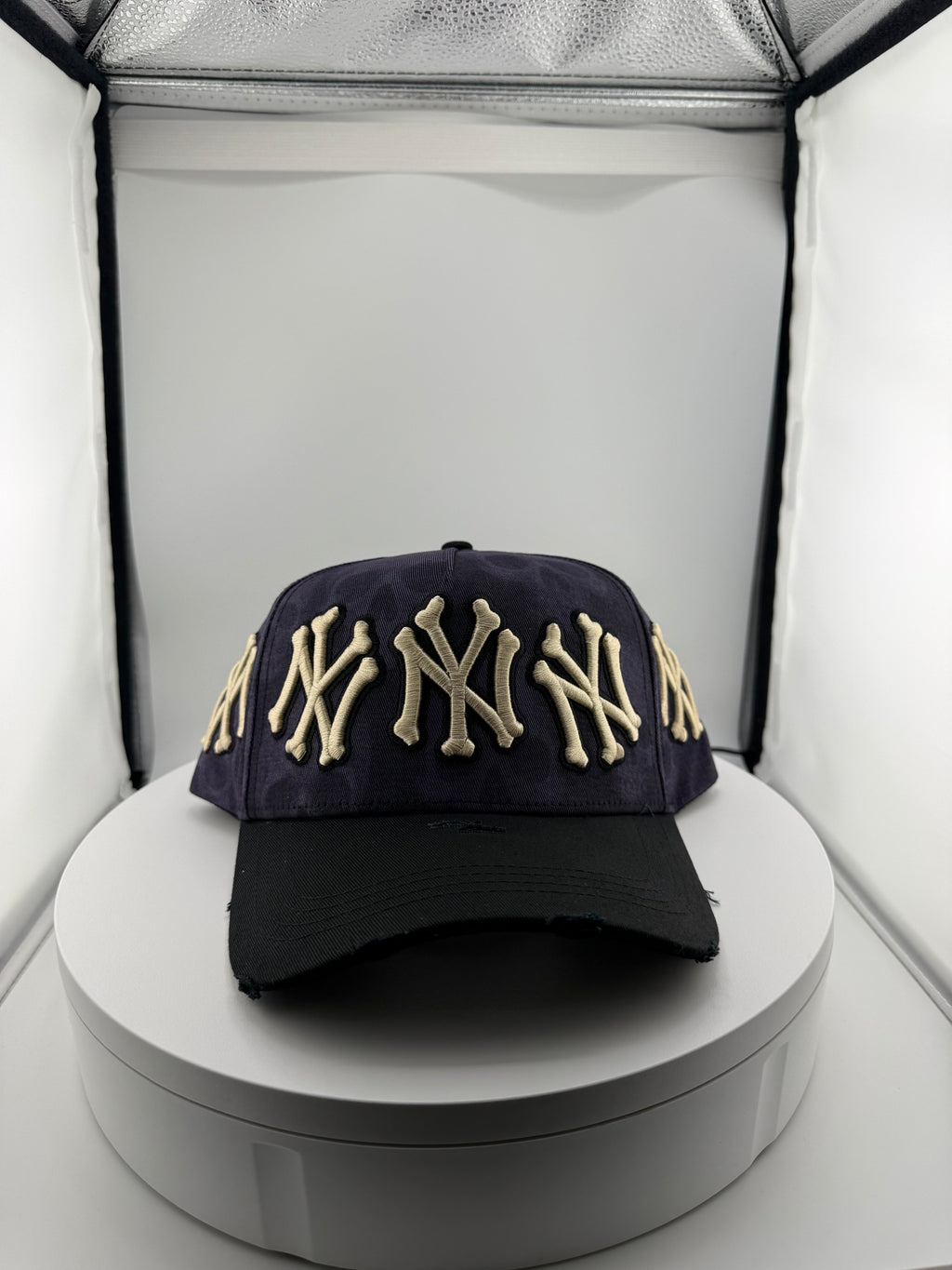 Dandy Hats Halloween NY SKELLY Number 690 Out Of 2000 Full-Set