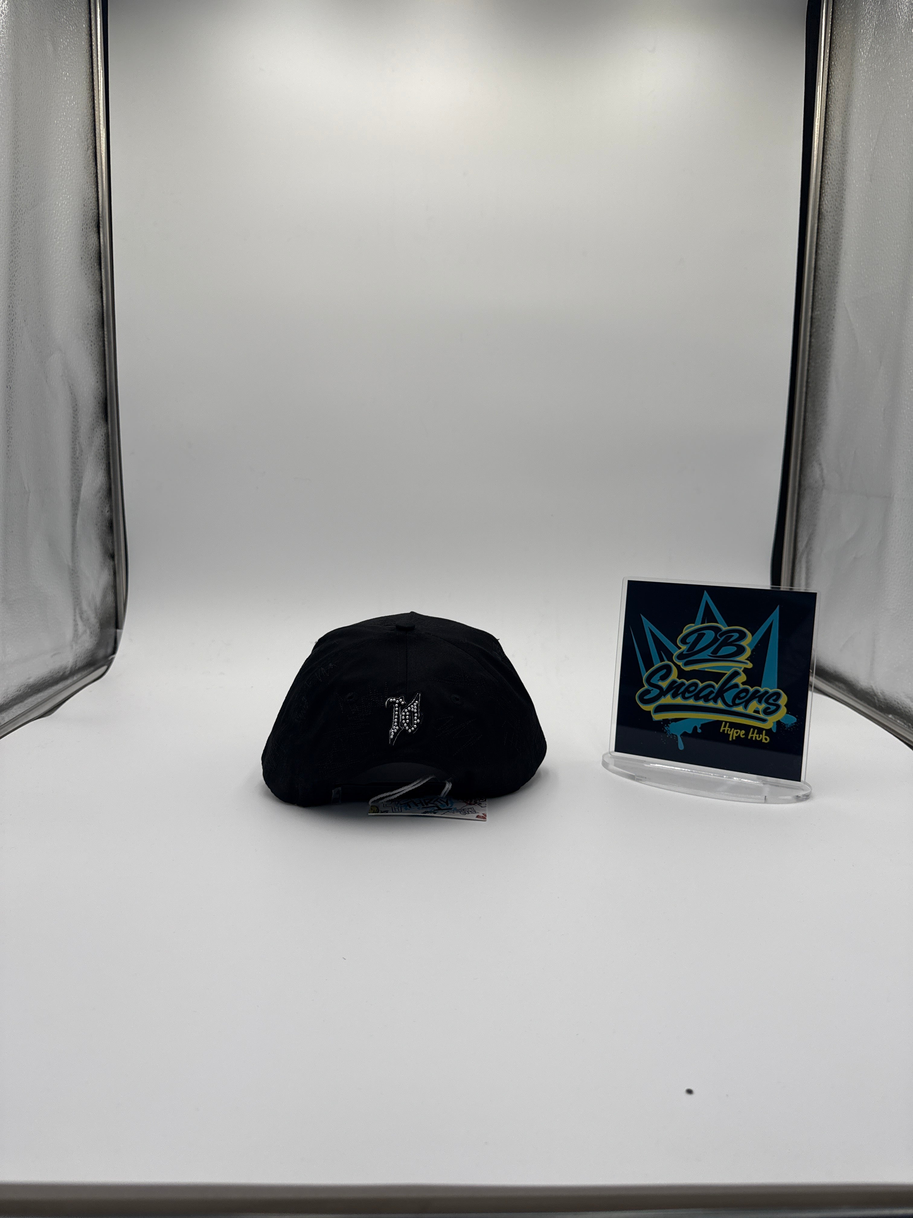 31 Hats “31 Vamp”