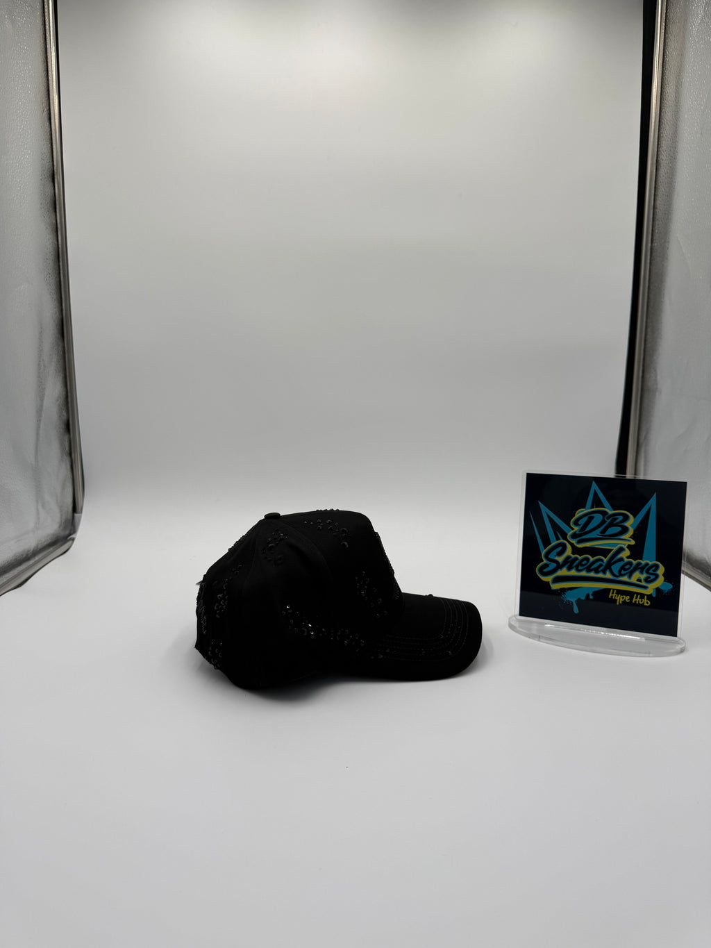 Thirty One Hats – 31 Hats x El Mago – "Total Black"