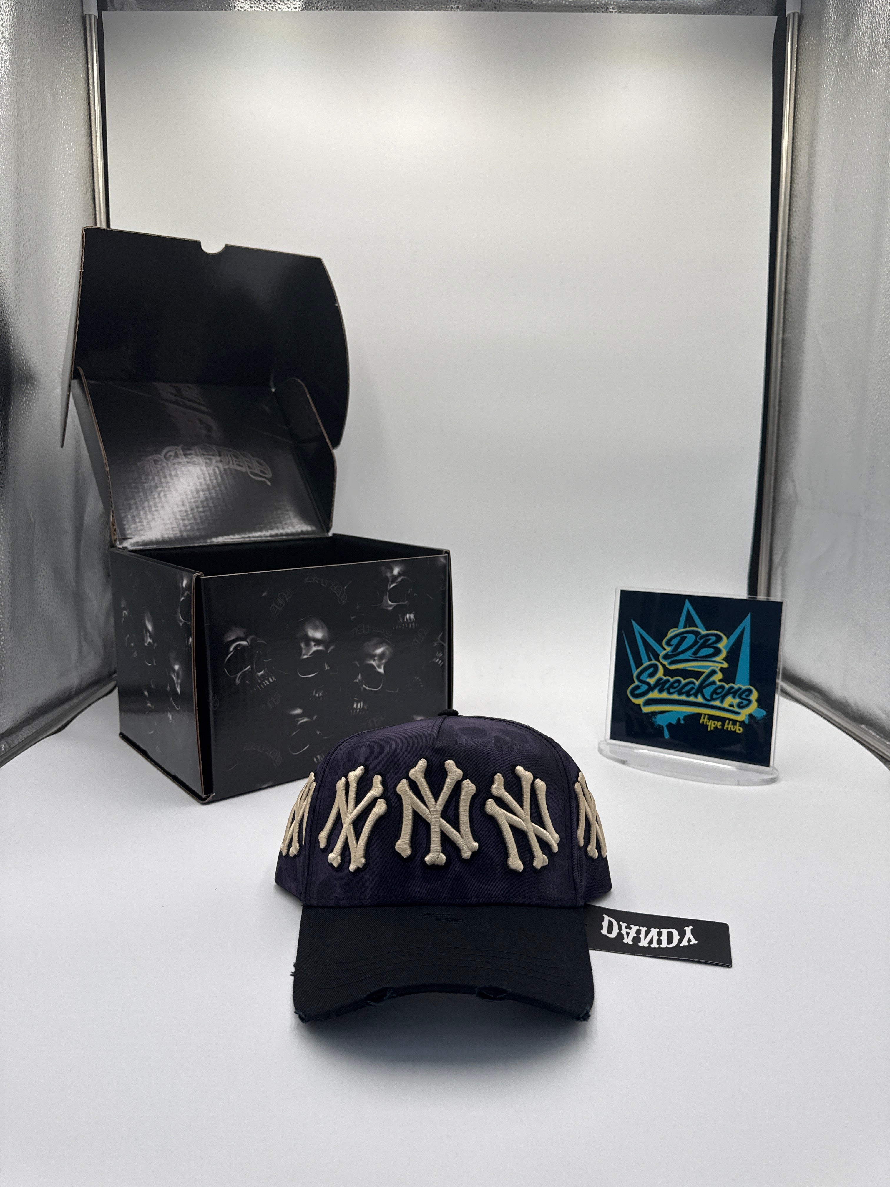 Dandy Hats Halloween NY SKELLY Number 690 Out Of 2000 Full-Set