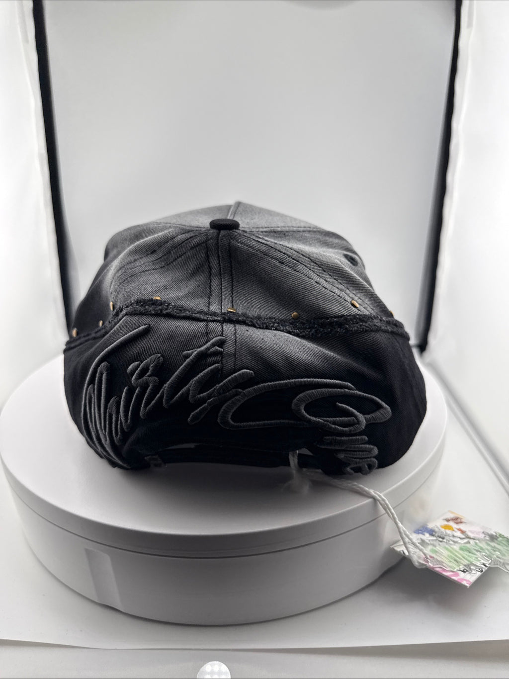 31 Hats fade-to-black (take Notes Drop)