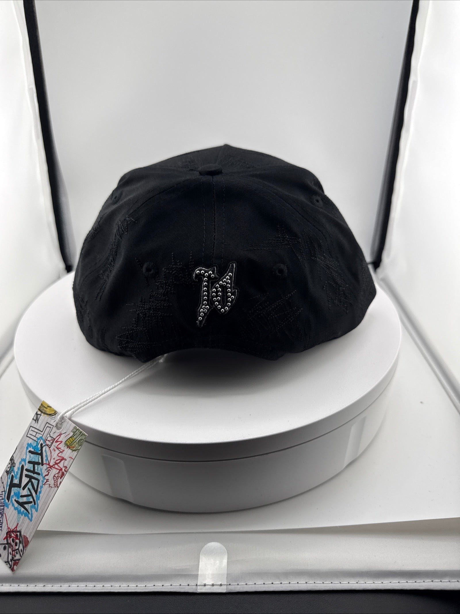 31 Hats “31 Vamp”