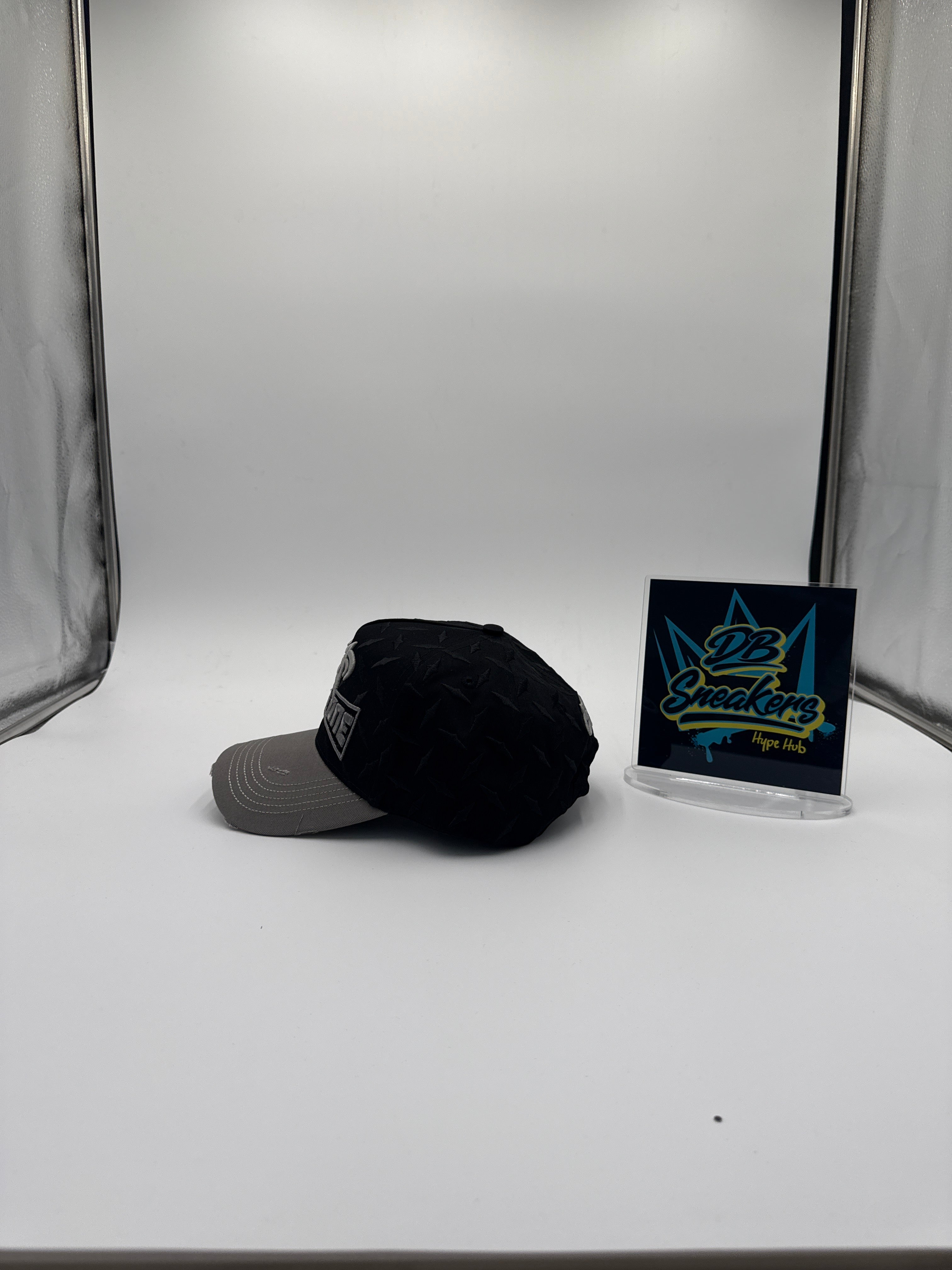 31 hats “Steelhead”