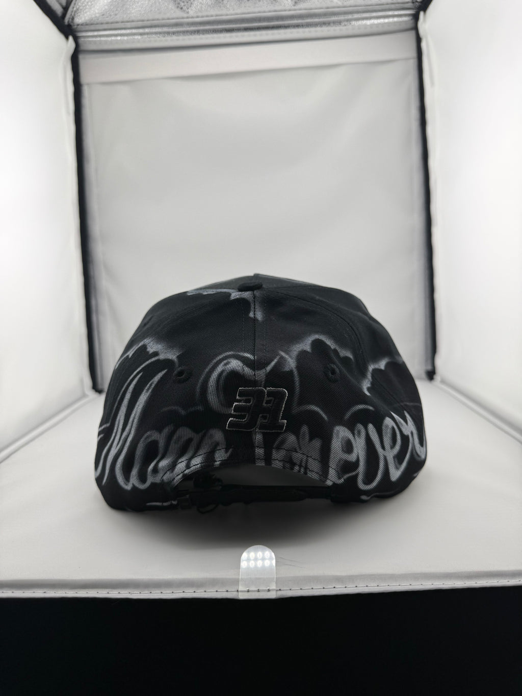 ThirtyOne hats “Mago Forever”
