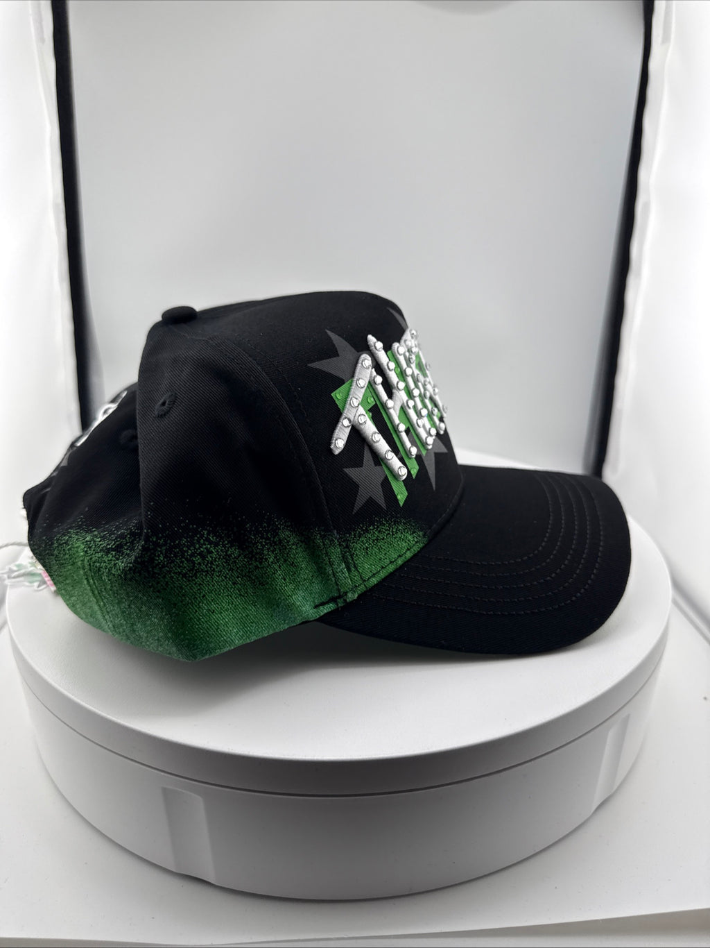 31 Hats “Starry Night”