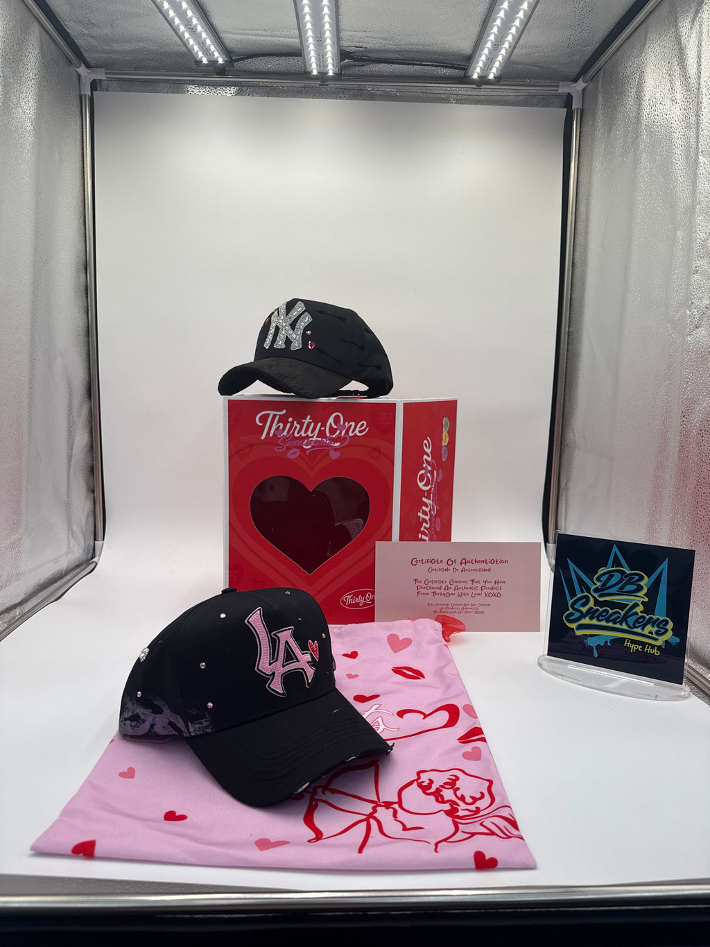 ThirtyOne hats “Valentine bundle”