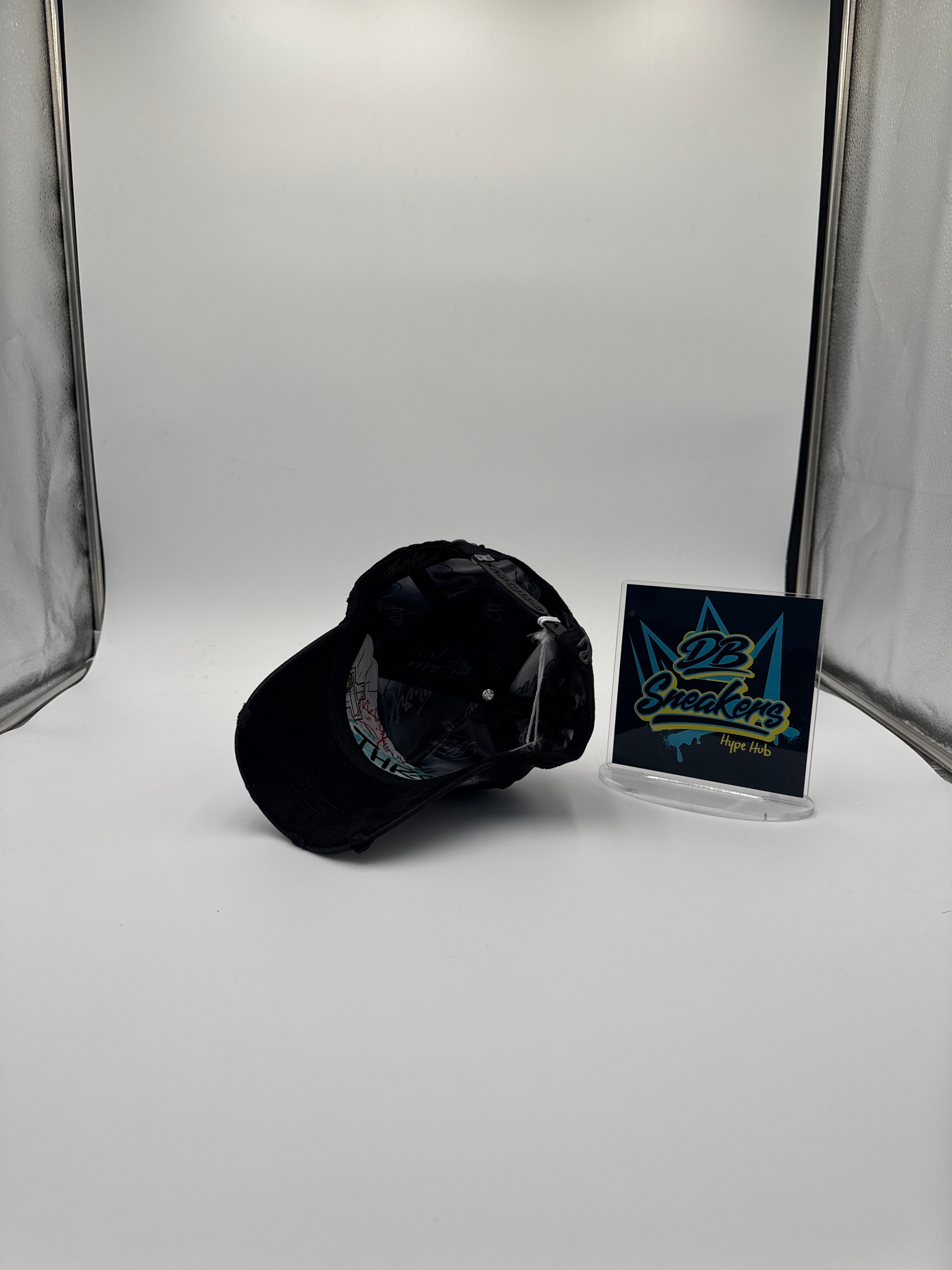 31 Hats fade-to-black (take Notes Drop)