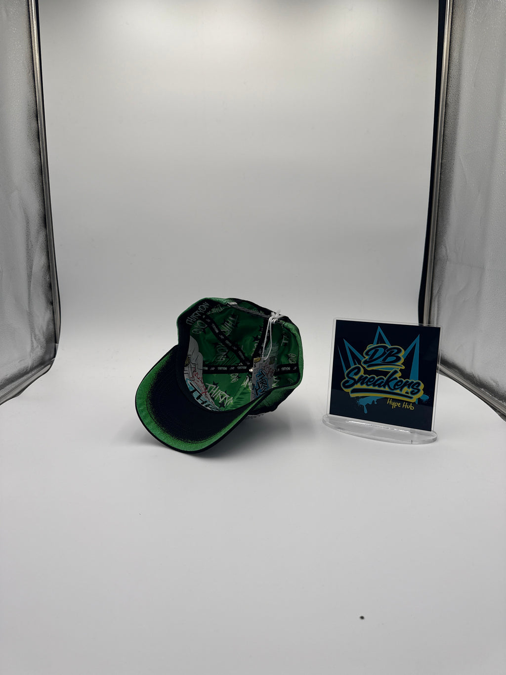 31 Hats “Starry Night”