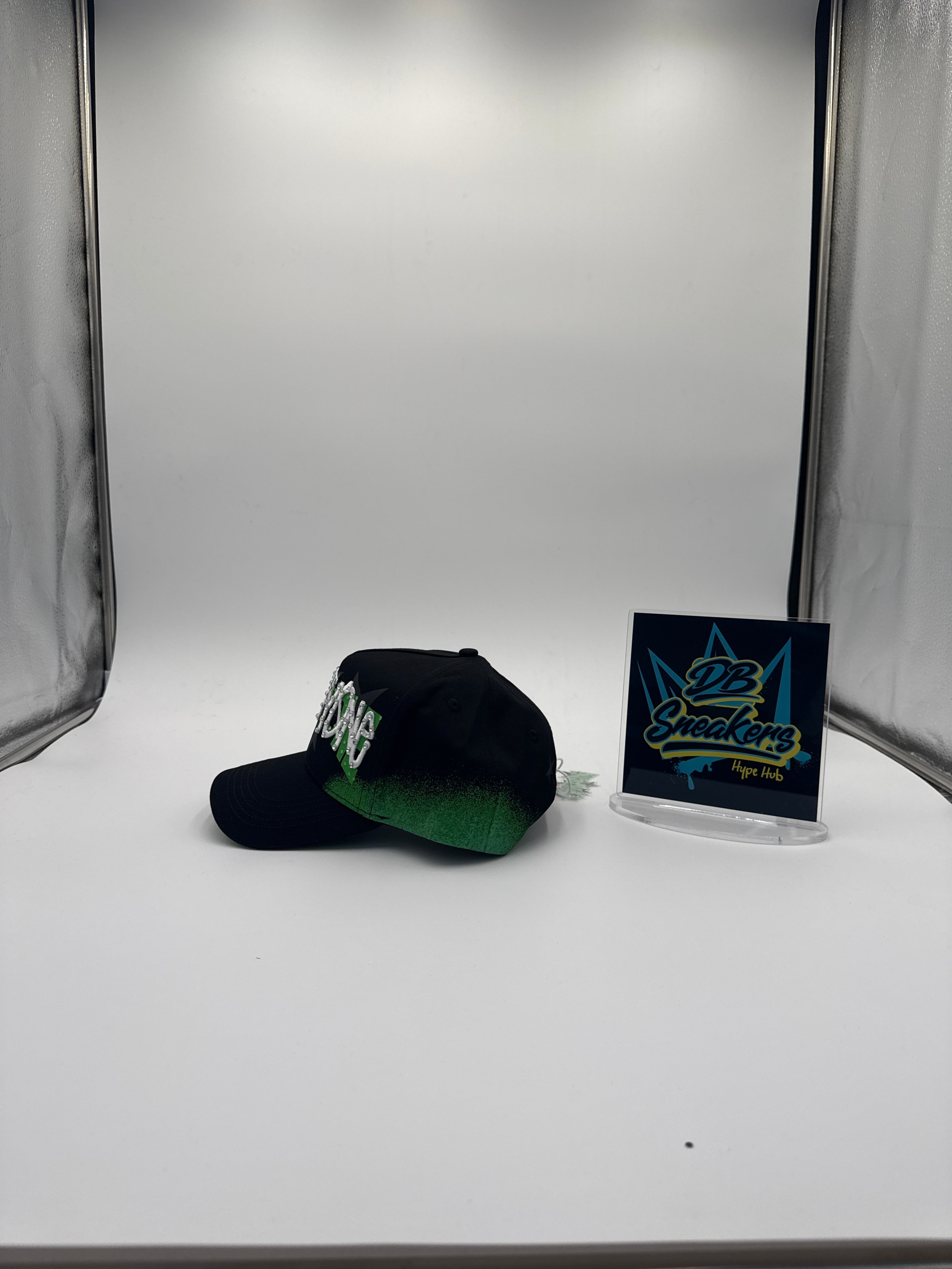 31 Hats “Starry Night”