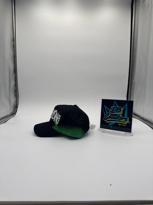 31 Hats “Starry Night”