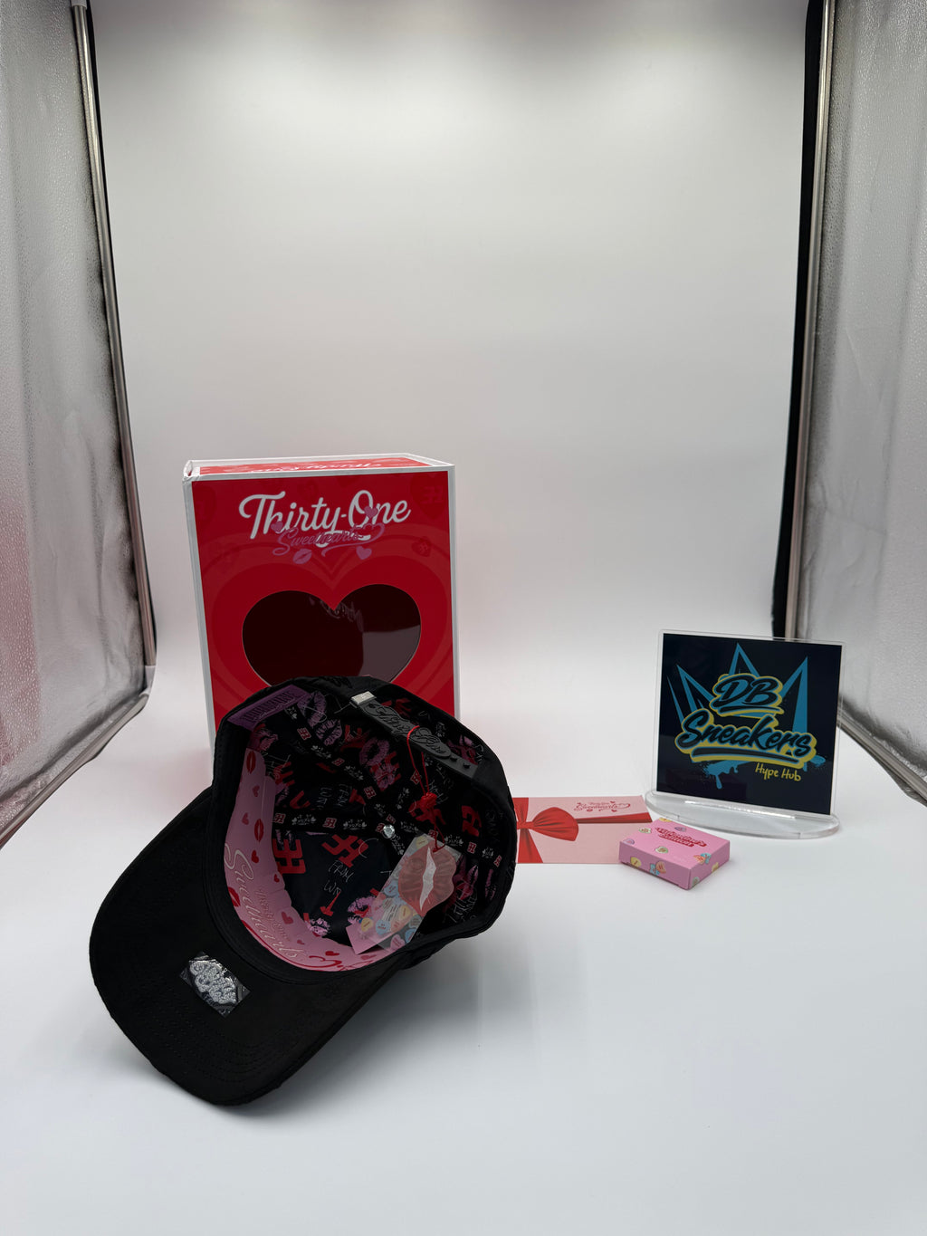ThirtyOne hats “NY Lovestruck”